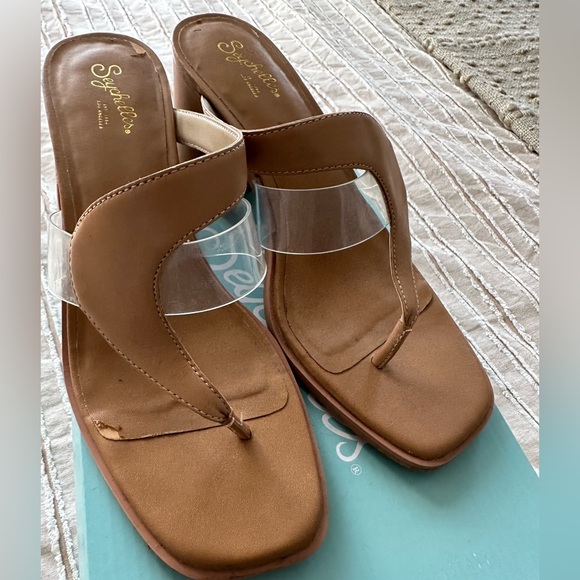 Seychelles Neutral Heeled Thong Sandals - Picture 1 of 8